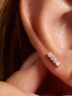 Mejuri 14k Gold Piercing Stud with Natural Diamond